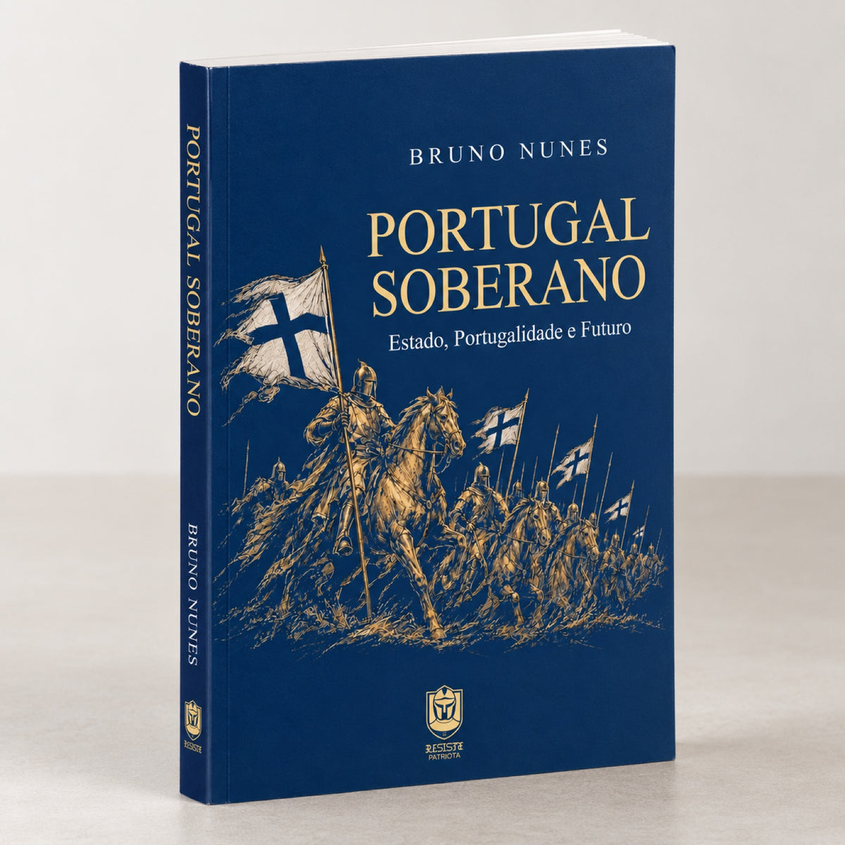 Mockup de Portugal Soberano com capa e lombada